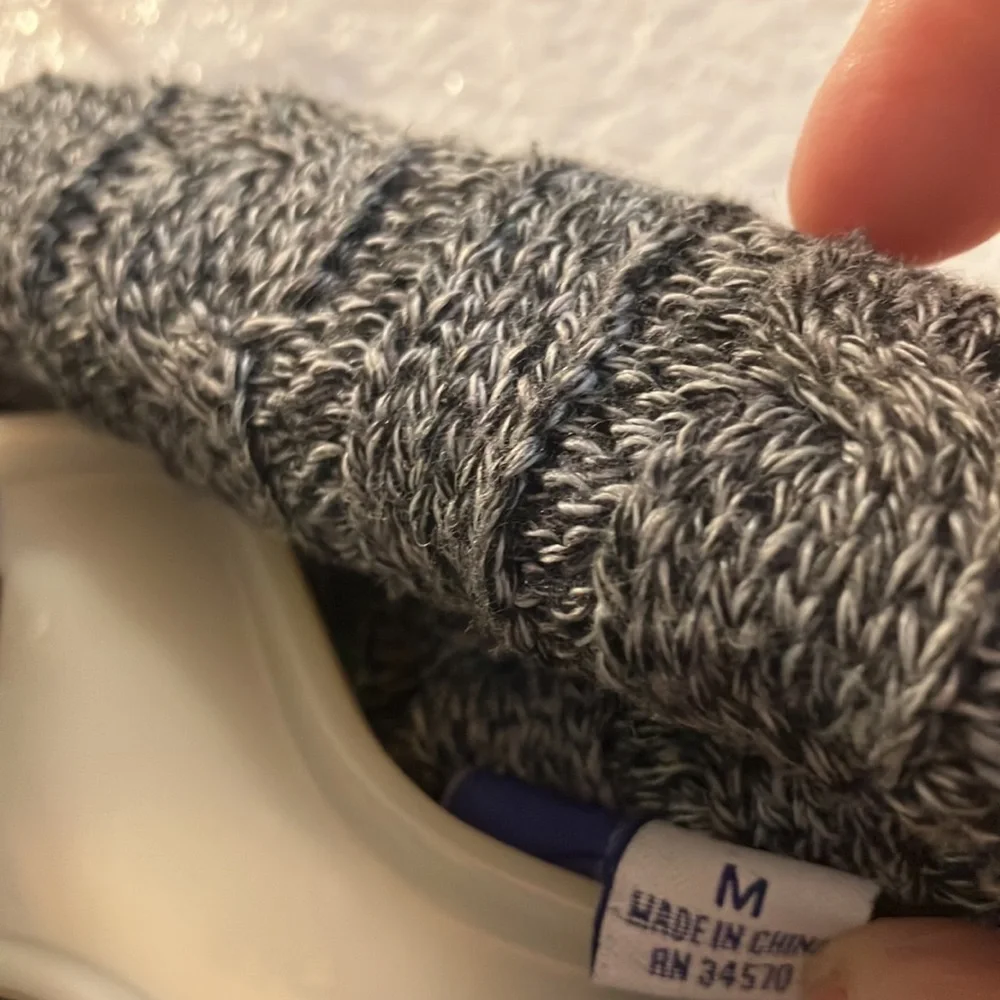 FINAL MARKDOWN Indigo puffer vest medium